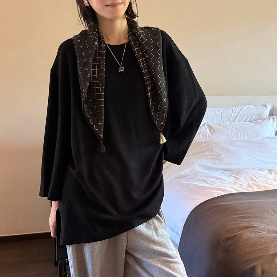 秋新款韩系感丝巾披肩九分袖t恤女2026简约百搭领巾上衣