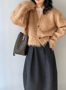 江左 酒心可可 环保圈圈长毛慵懒感毛衣冬短款V领加厚外套251202