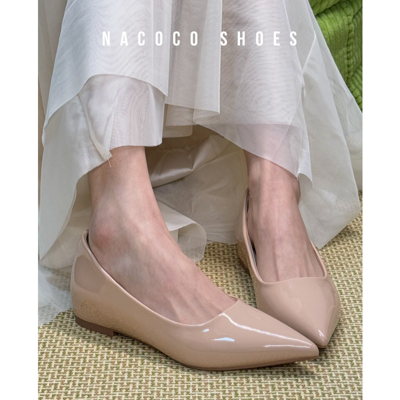 裸色尖头低跟单鞋女隐形内增高2026春夏新款法式通勤浅口平底鞋子