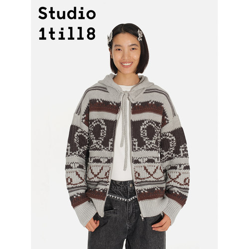 Studio1till8爱心碱水结开衫