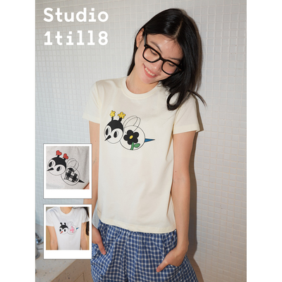 Studio1till8蜜蜂印花修身T恤