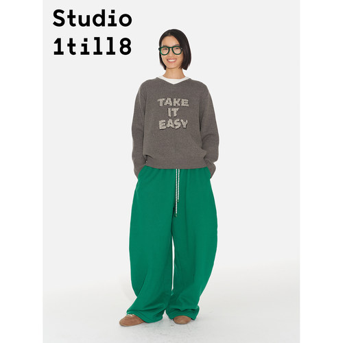 Studio1till8字母V领毛衣