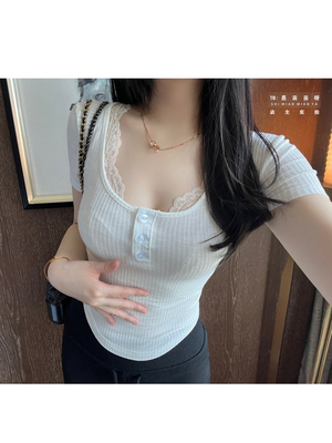 恰到好处的微透视T恤纯欲感拉满