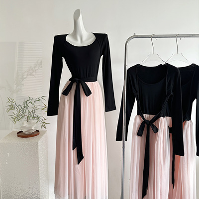 法式温柔风连衣裙撞色拼接生日裙子女秋冬季气质系带收腰网纱长裙