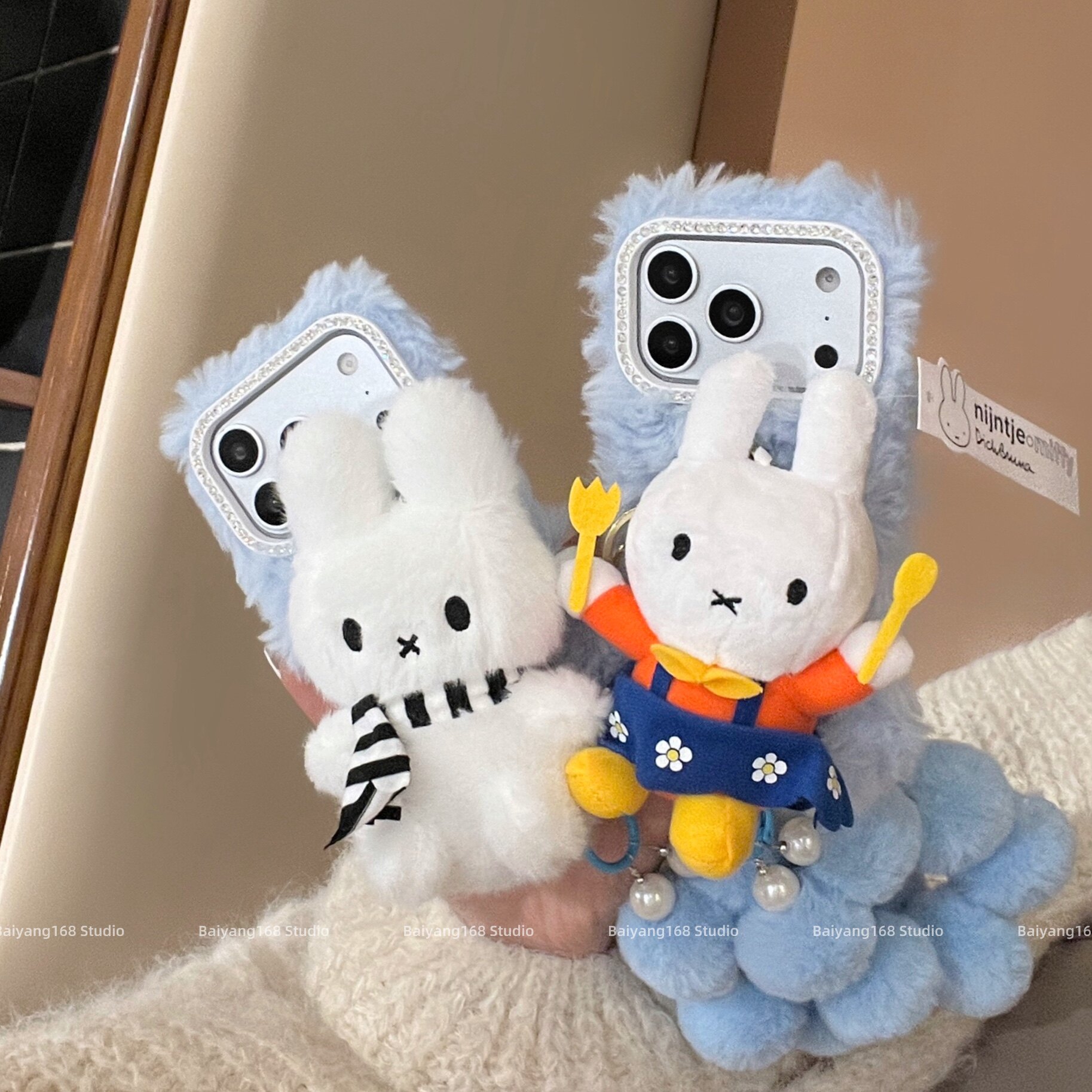 毛绒厨师围巾米菲兔适用iphone17ProMax苹果17手机壳15新款14pro卡通13创意14可爱女款16pro毛茸茸防摔保护套