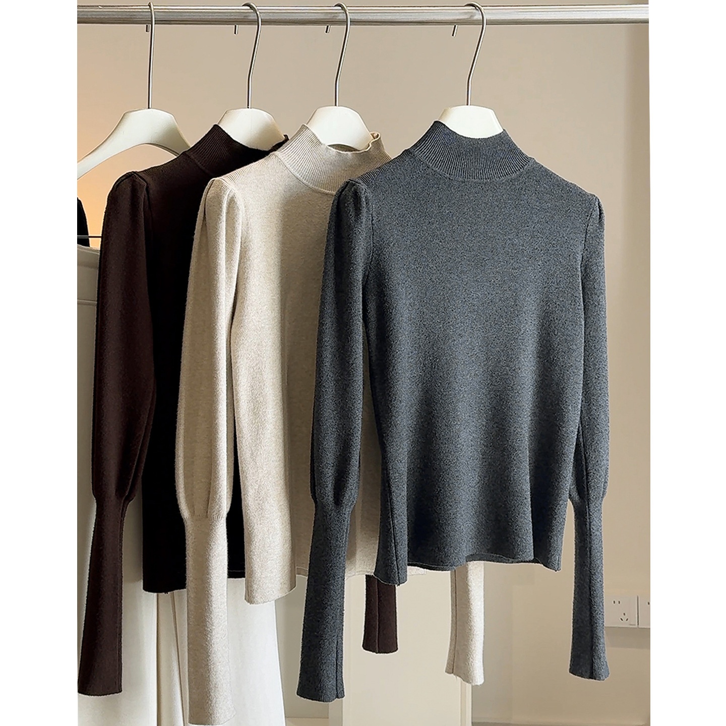 2025新款2025秋冬季新款法式复古气质半高领泡泡袖针织衫女内搭