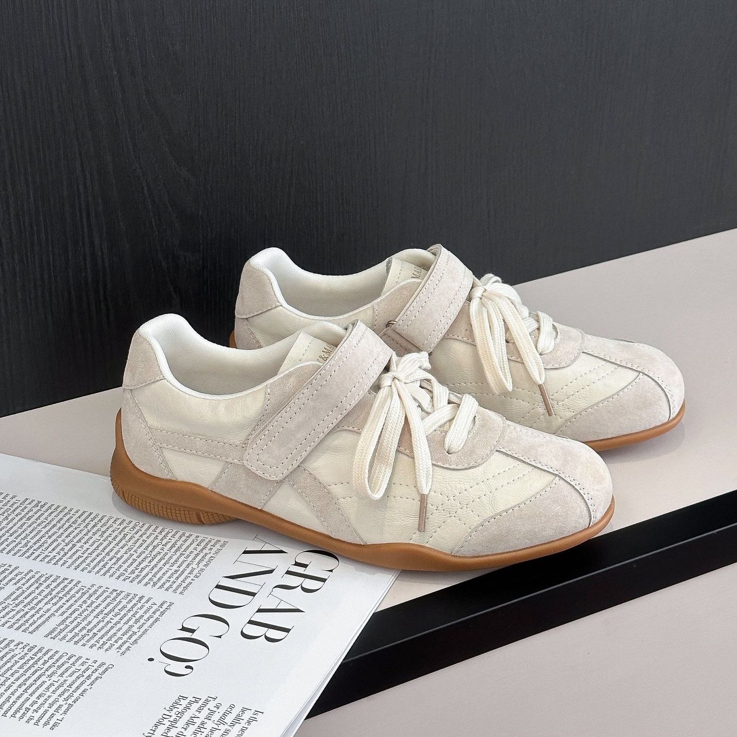 欧洲站2026春季新款时尚厚底舒适轻便德训鞋女百搭运动板鞋小白鞋,女鞋,德训鞋,淘宝优惠券,粉丝福利购,淘宝优惠卷