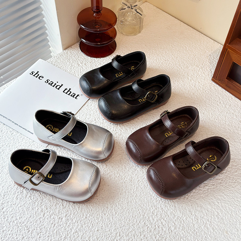 真皮女童公主风小皮鞋2025春秋新款女童鞋子6-12岁潮款演出单鞋子