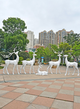 玻璃钢几何风梅花鹿园林美陈雕塑