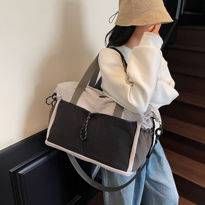 短途旅行包女大容量轻便高颜值