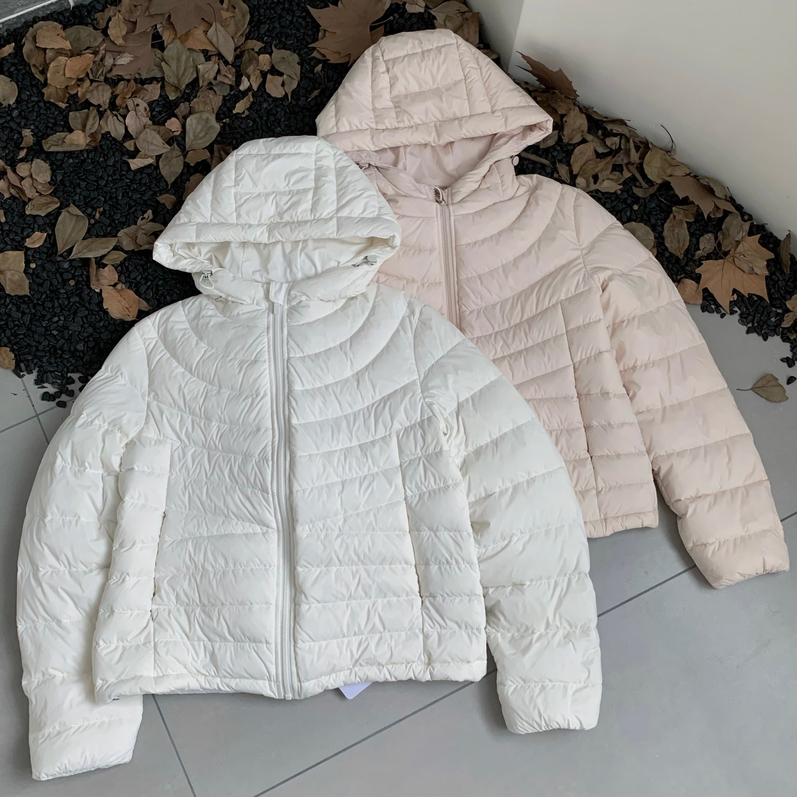 轻盈型90白鸭绒连帽羽绒服冬