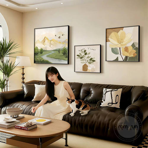 原木奶油风客厅背景装饰画山水风景餐厅壁画背有靠山玄关进门挂画