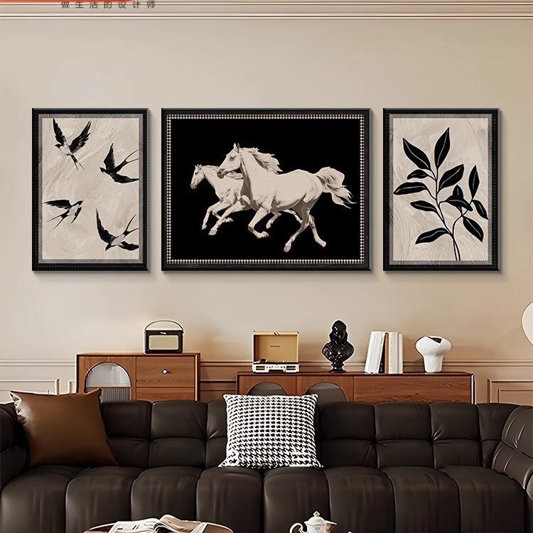 马到成功三联客厅装饰画高级感中古风沙发背景墙挂画法式复古壁画图片