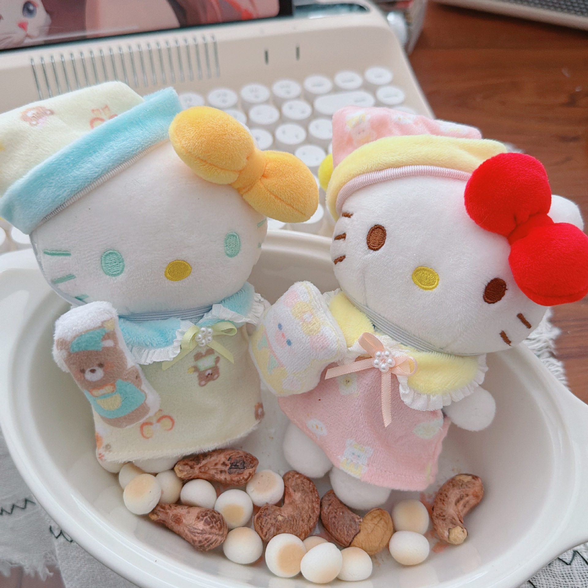 仅售衣服】现货KT娃衣衣服可爱睡衣新年10CM玩偶换装替换