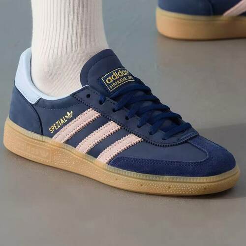 adidas阿迪达斯三叶草女HANDBALL复古德训运动休闲鞋板鞋 JR0851