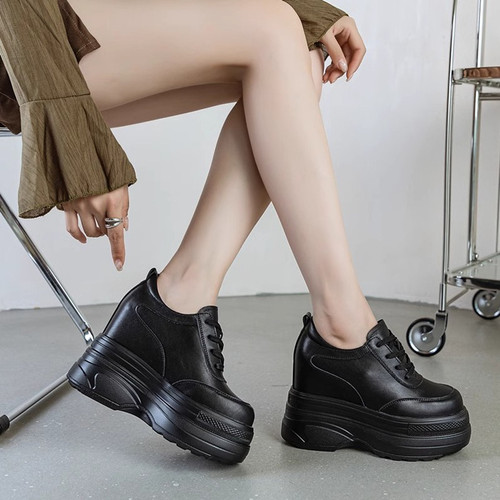 厚底内增高12CM真皮单鞋女2026新款小个子松糕休闲春夏小白鞋百搭