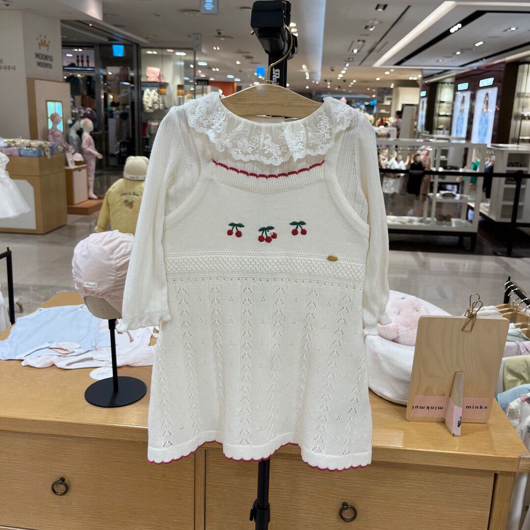 韩国童装 24春新款女童可爱刺绣樱桃吊带背心裙 时尚针织连衣裙子