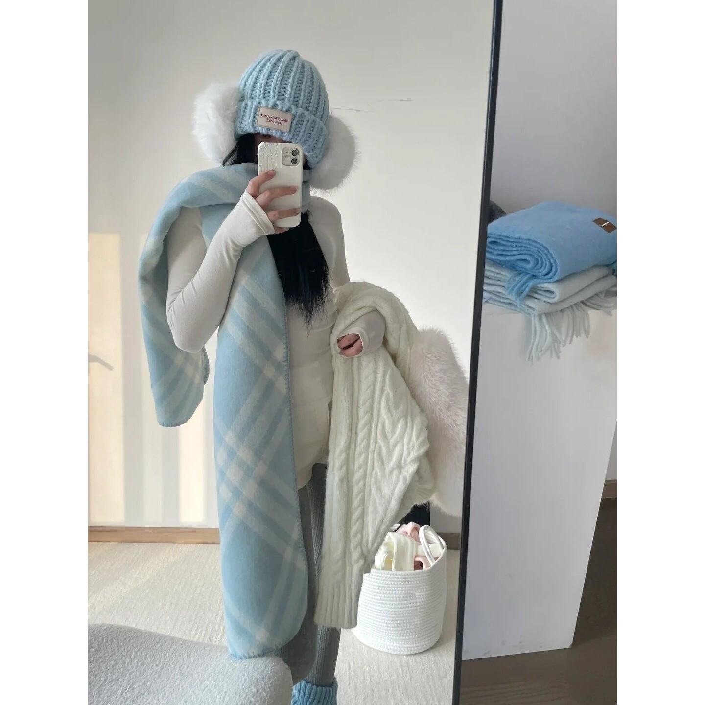 高级奶蓝!韩系氛围感格子围巾女冬季新款百搭保暖加厚围脖披肩
