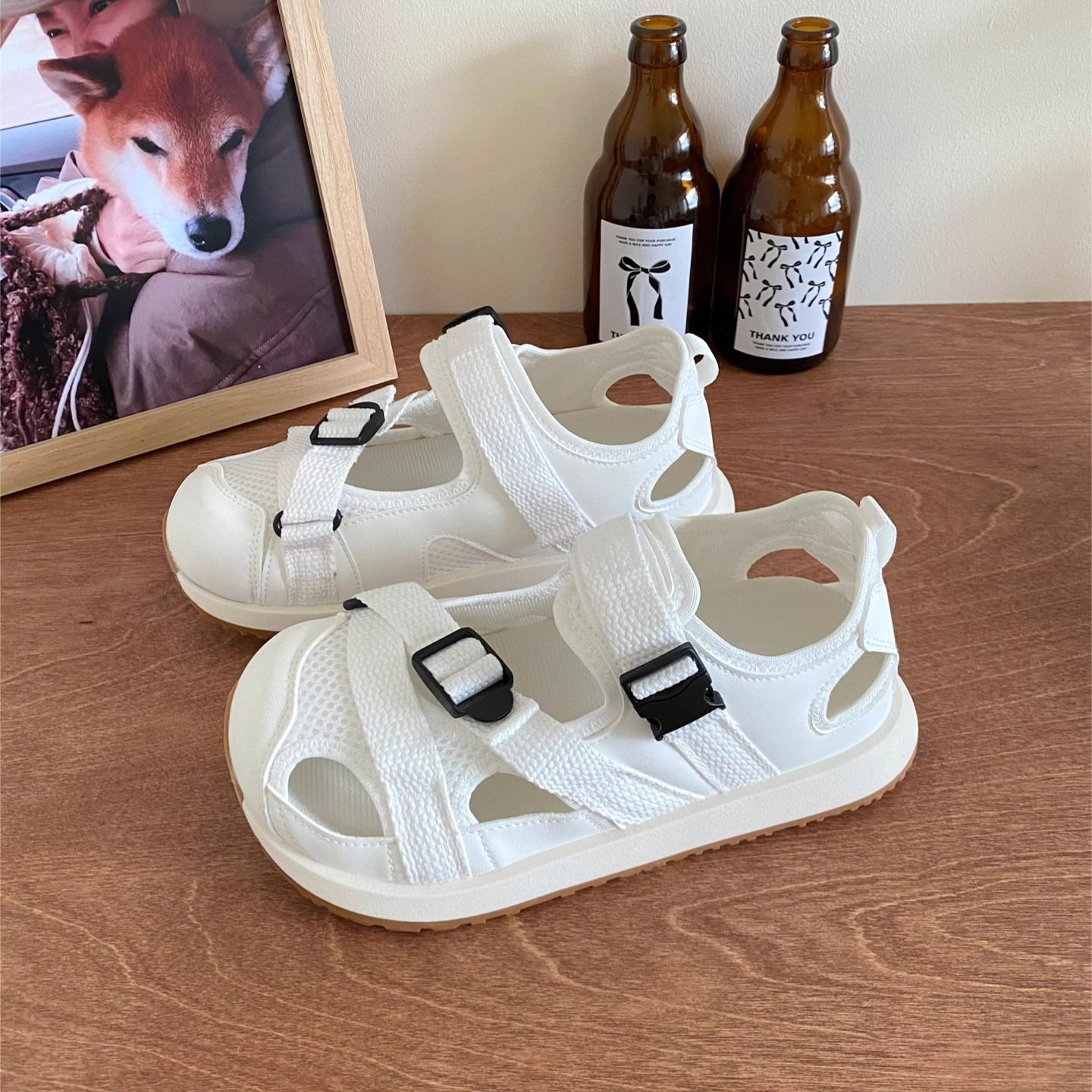 运动包头凉鞋女款2026新款夏季魔术贴百搭小白鞋配裙子单鞋