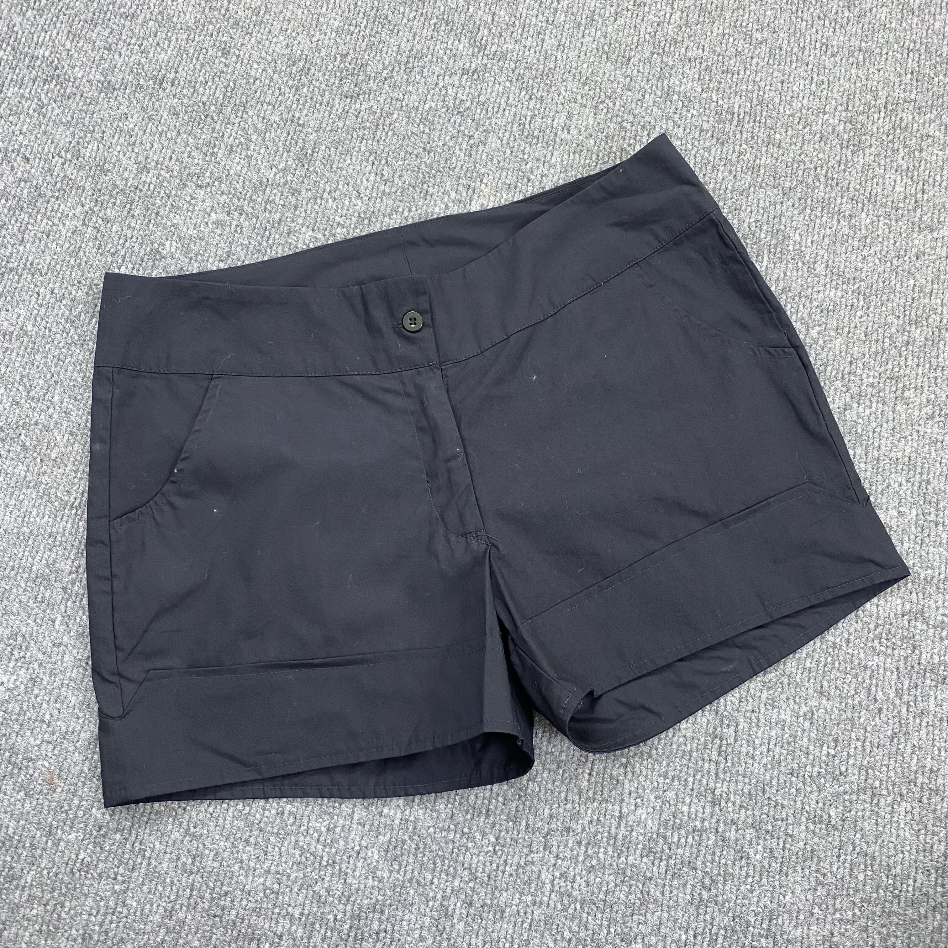 J1002夏季新款女装一粒扣纯色休闲裤舒适百搭日常款低腰短裤