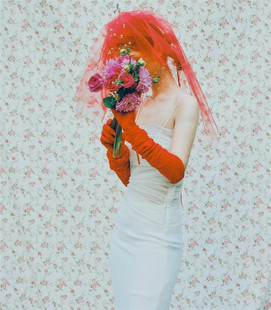 新娘新款红色蓬蓬小头纱头饰主婚纱森系结婚拍照写真配饰道具旅拍