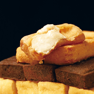 包浆豆腐油炸小吃半成品美食食品云南石屏爆浆豆腐商用批发臭豆腐