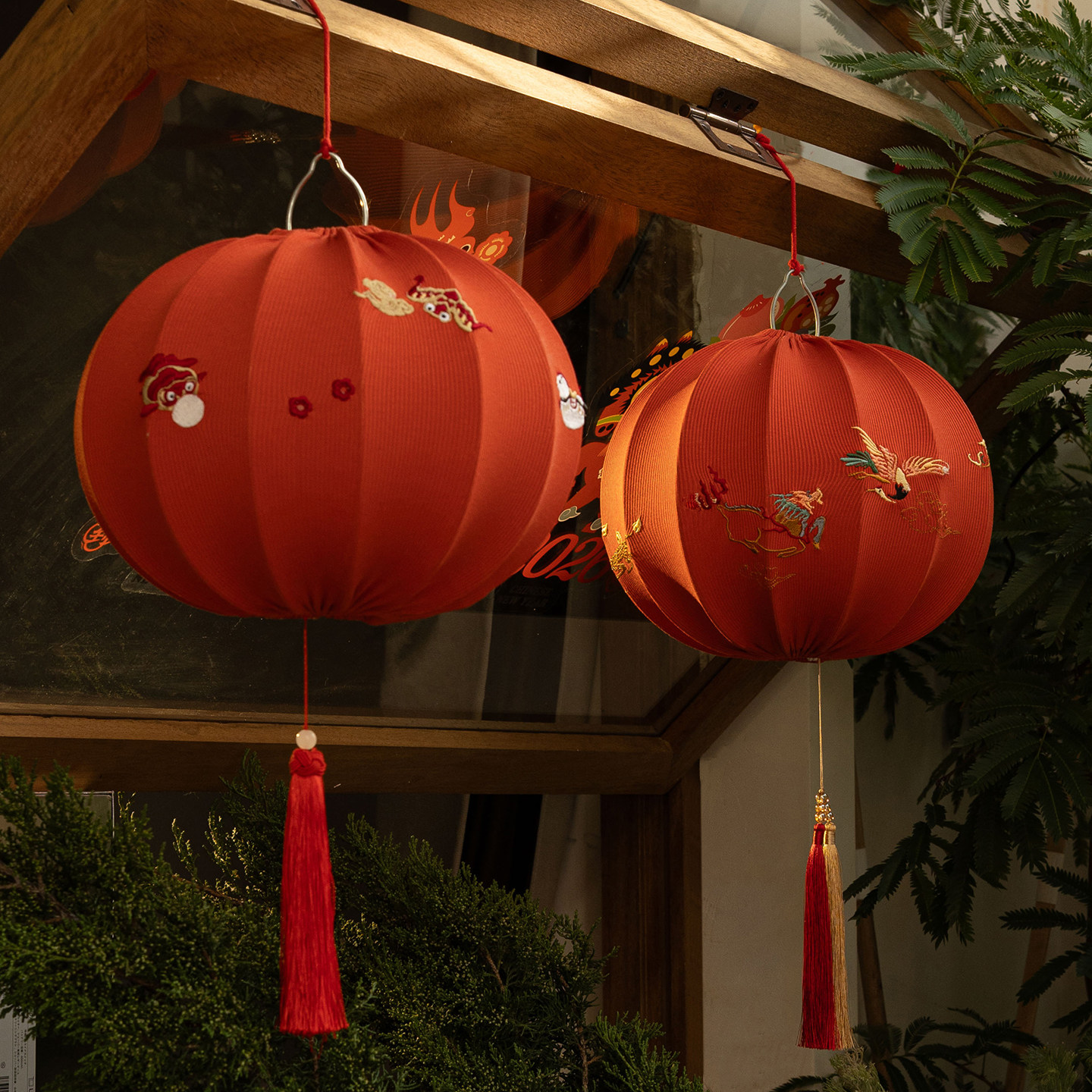 刺绣灯笼新款2026新年装饰家用阳台中式室内门口一对挂件春节挂饰