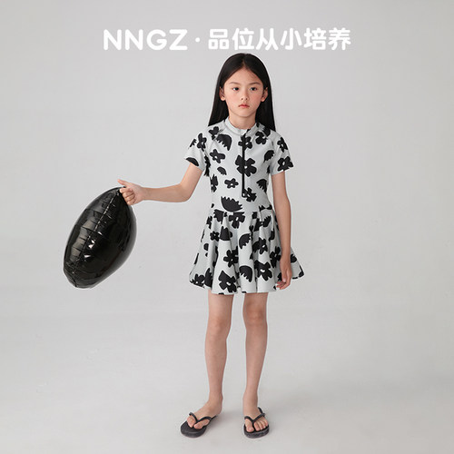 NNGZ设计师女童满印连体泳衣洋气时髦儿童海边训练游泳衣童装泳裙