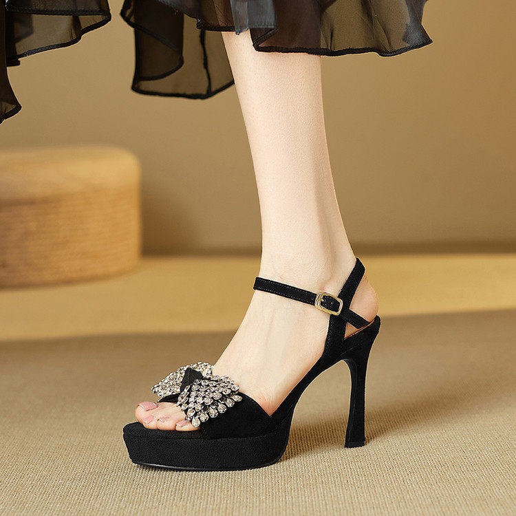 2025夏外穿高级感水钻女士粗跟半拖鞋不累脚防水台高跟凉拖女