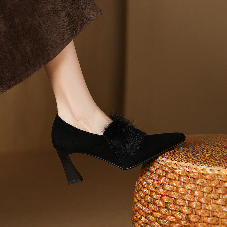 2026春夏新款加绒磨砂绒面尖头粗跟深口单鞋子黑色高跟鞋女