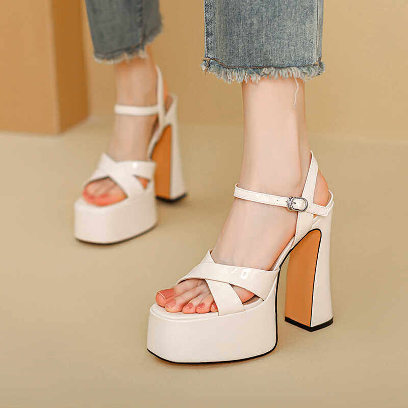 2026新款爆款14cm高跟鞋子女小个子防水台白色一字带气质粗跟凉鞋