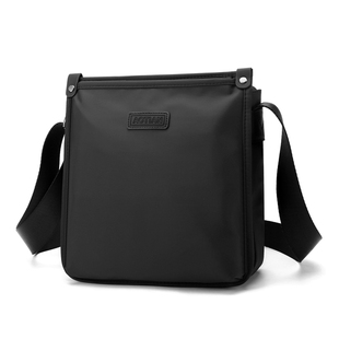 艾乐新款男士包尼龙男包单肩包男款斜挎包休闲牛津布随身便携背包