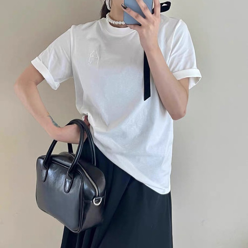 DW刺绣圆领纯色短袖t恤女早春新款宽松休闲简约百搭上衣7568