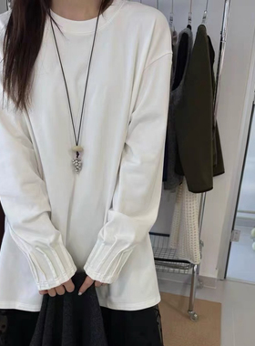 DW冬季圆领袖口褶皱设计感加绒T恤女宽松贝壳扣打底衫上衣8079