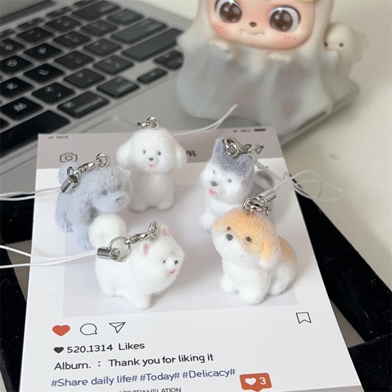 立体可爱植绒小狗钥匙链趣味少女心手机包包挂饰情侣闺蜜礼物配饰