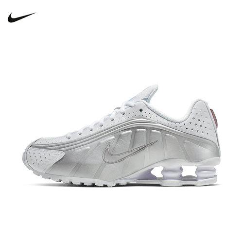 NIKE耐克女鞋SHOX R4运动鞋科技感回弹气柱缓震跑步鞋AR3565-101