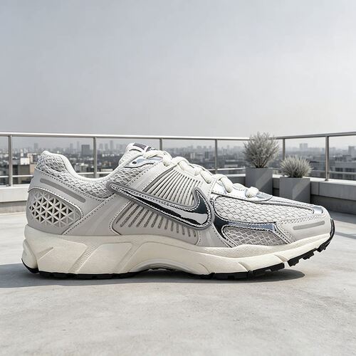NIKE耐克女鞋Zoom Vomero 5缓震透气跑步鞋迈柔运动鞋 FD0884-025