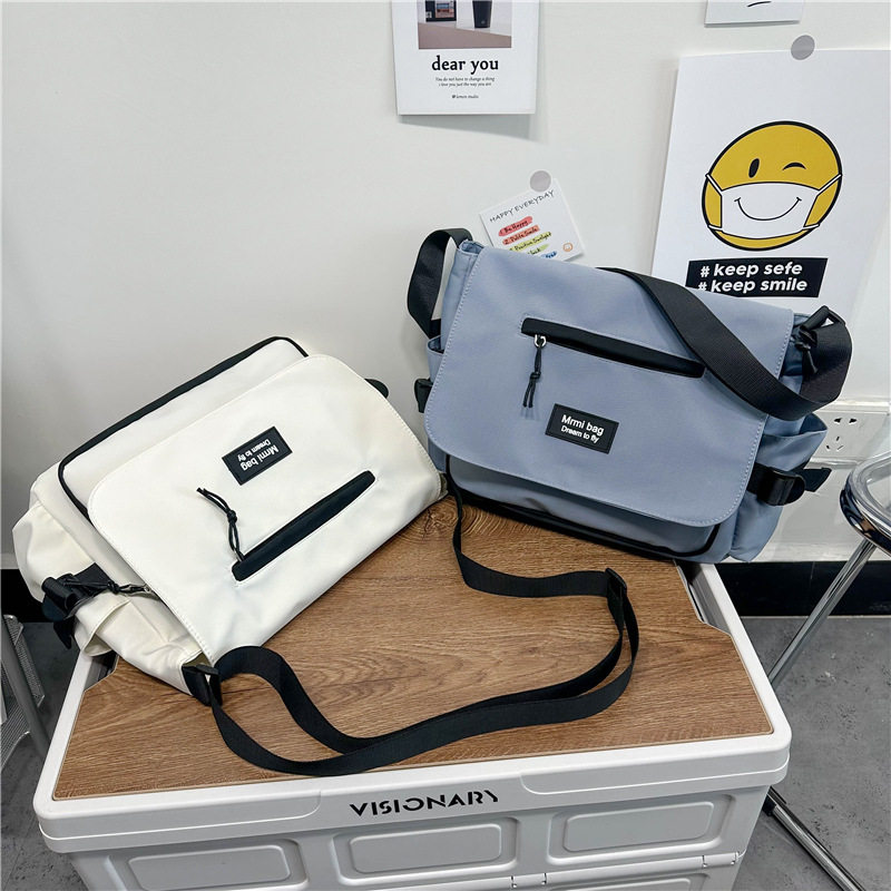 ins大学生单肩斜挎包上课休闲背包日系包包女原宿复古邮差包书包