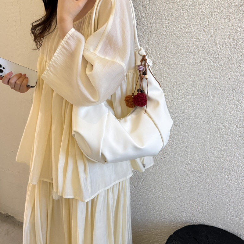 复古时尚褶皱腋下包女2026夏季新款潮小众女包斜跨包单肩包