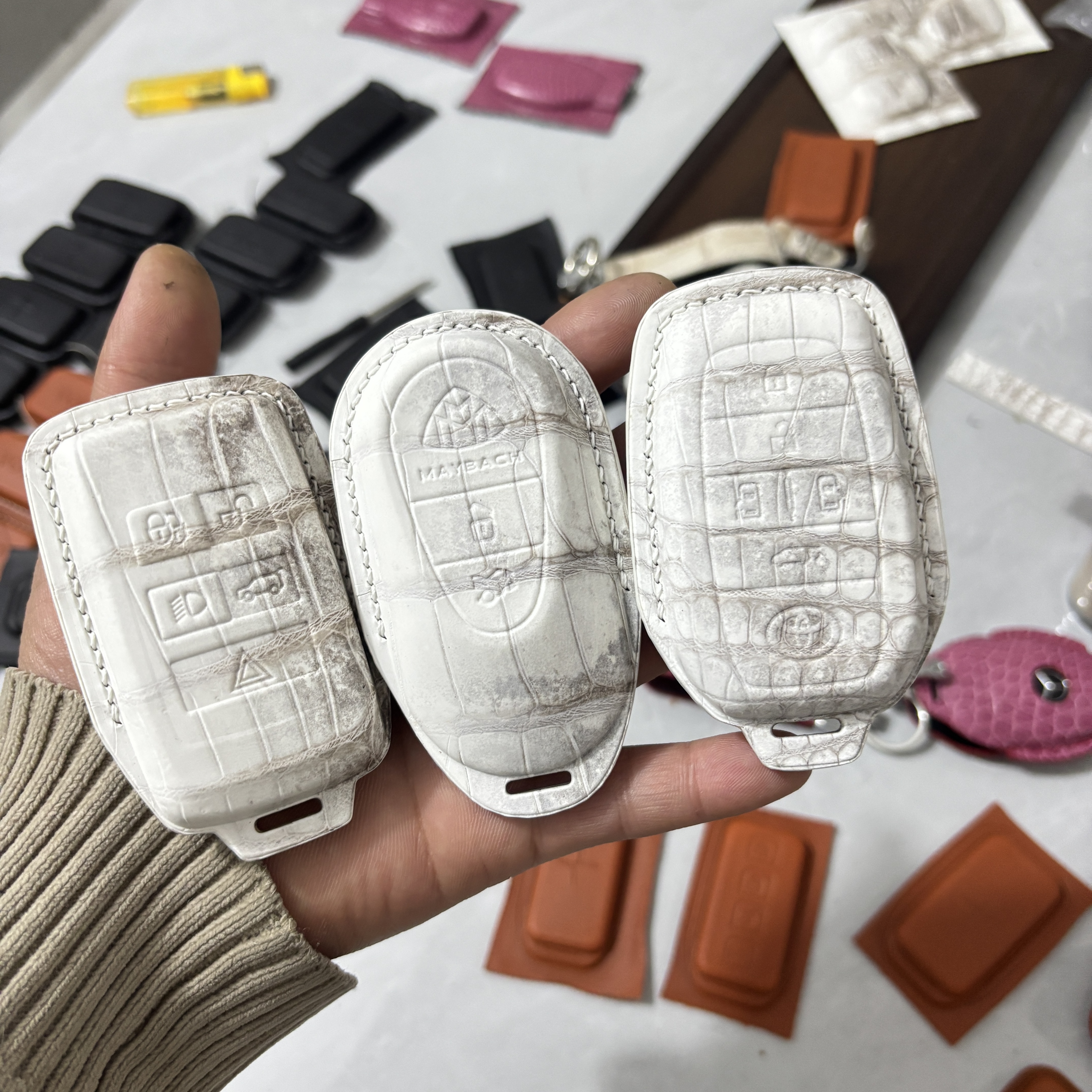 纯手工定制各种豪车喜马拉雅鳄鱼皮钥匙套 一针一线真皮钥匙包