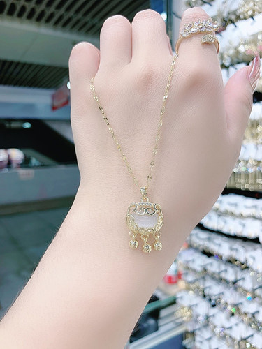 钛钢祥云如意平安锁项链