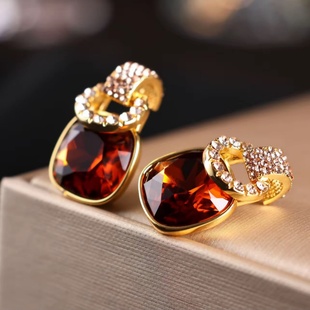 秋冬新款微镶锆石耳环时尚高级感耳钉轻奢优雅气质显脸瘦爆款耳饰