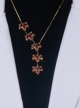 设计感红水晶枫叶项链毛衣链配饰