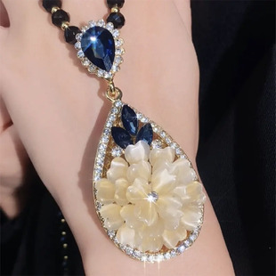 爆款盛世花开猫眼石水晶吊坠项链长款毛衣链女气质高级感衣服配饰