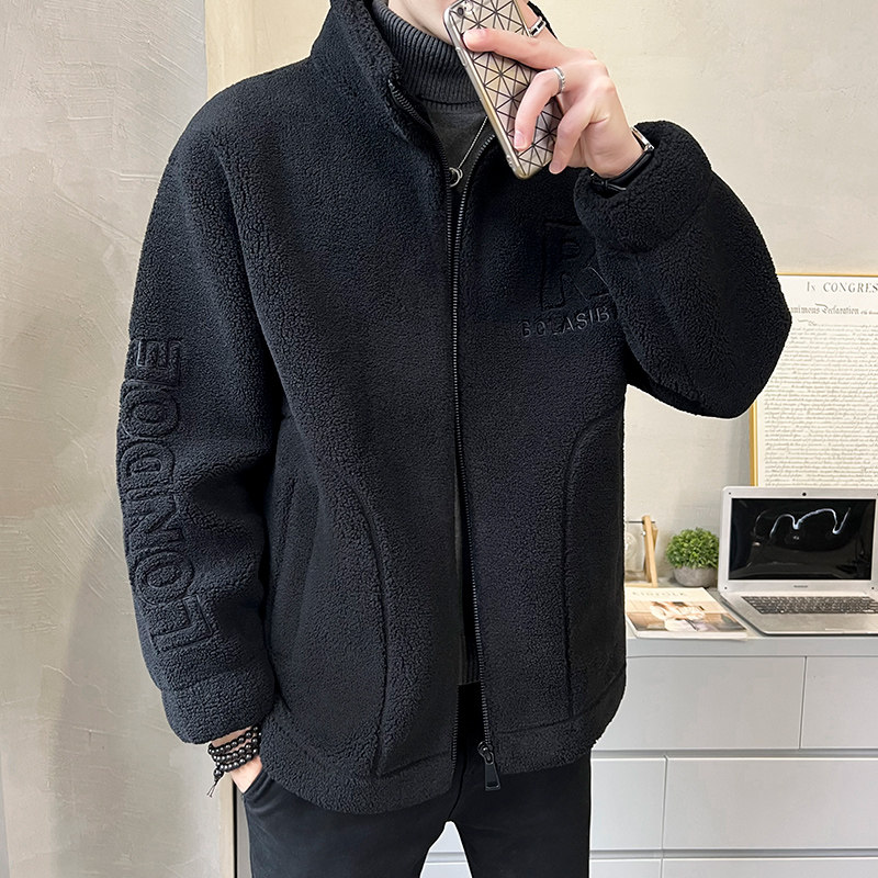 세분화된 벨벳 재킷 남성 가을 겨울 2024 새로운 모피 원피스 벨벳 남성 루즈 플러스 지방 대형 양털 트렌드