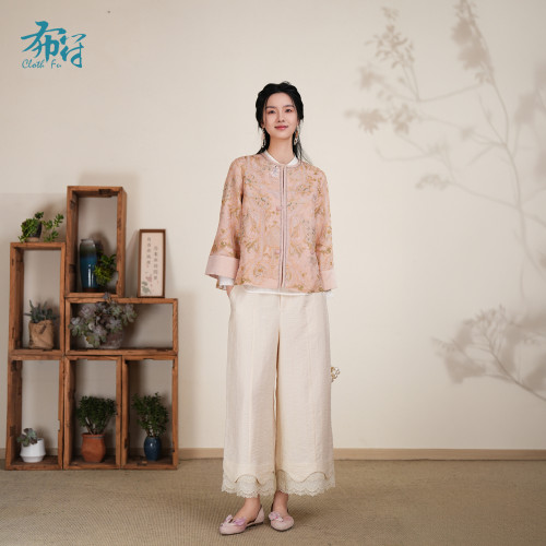 布符新中式满绣花扣翻袖短外套