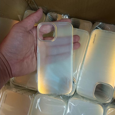 维品特WK适用苹果15渐变手机壳苹果14通用保护壳全包边防摔包邮