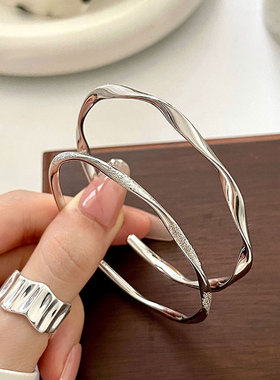 S999足银莫比乌斯环手镯情侣款ins小众设计开口素圈简约高级感潮