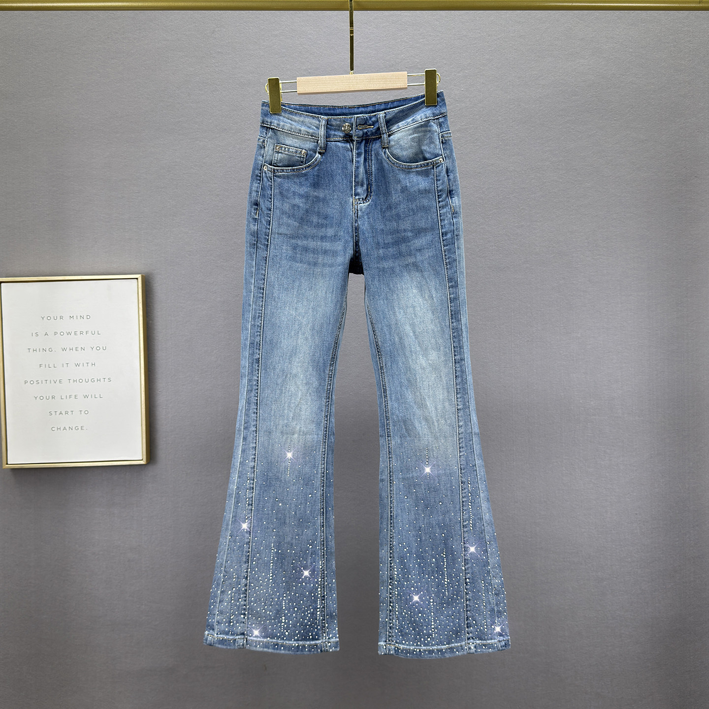 烫钻牛仔微喇裤女潮2026年春季新款弹力高腰修身显瘦欧货做旧长裤