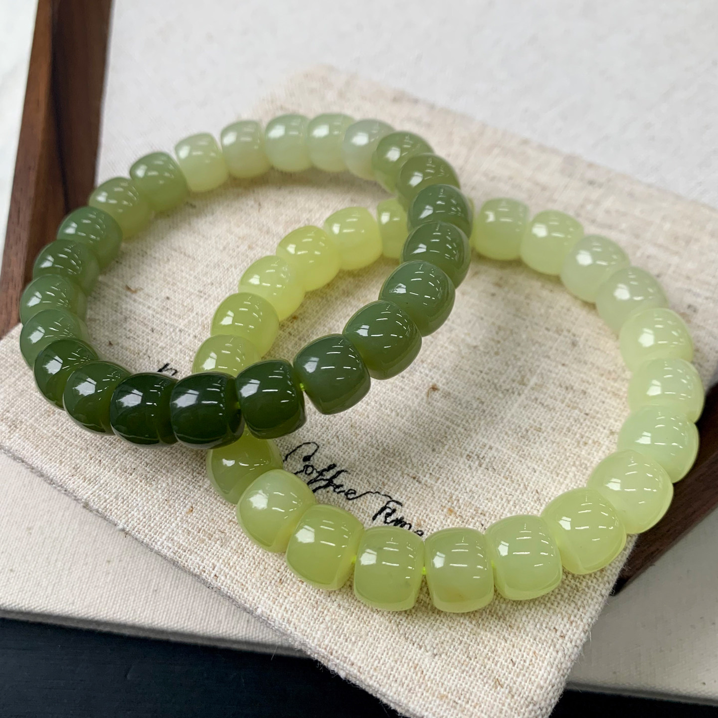 天然渐变和田直切盘珠玉手链冰种